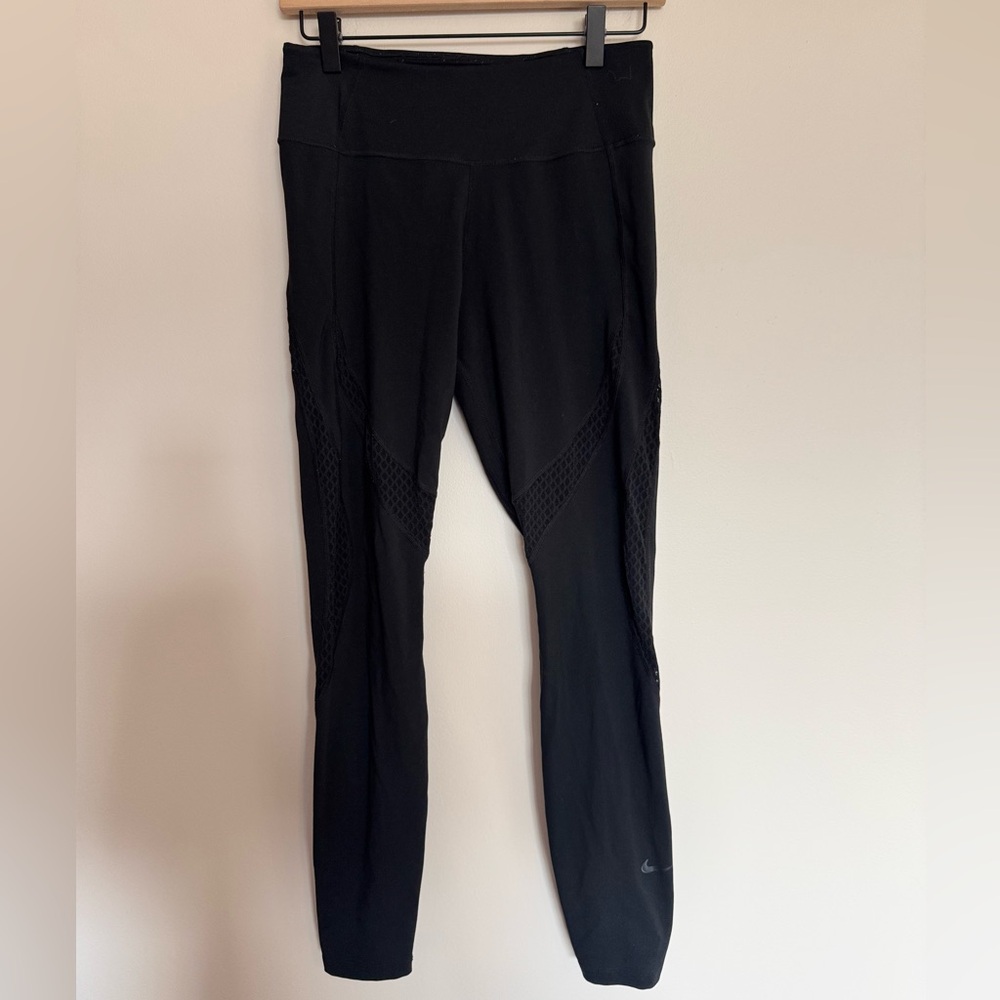 Nike Dri-FIT Black Mesh Panel Leggings Size Medium